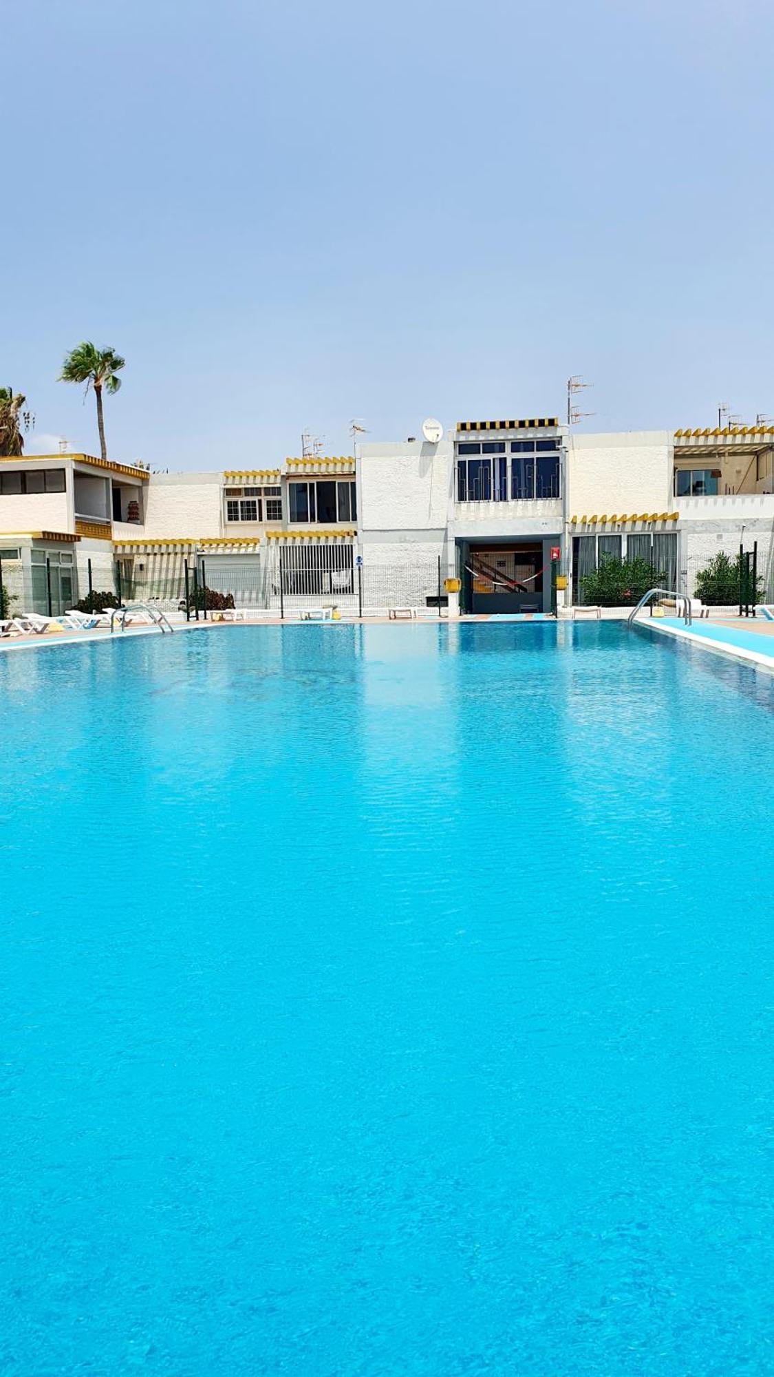 Papagayo Beach Apartments 아로나 외부 사진