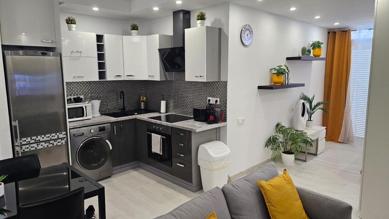 Papagayo Beach Apartments 아로나 외부 사진