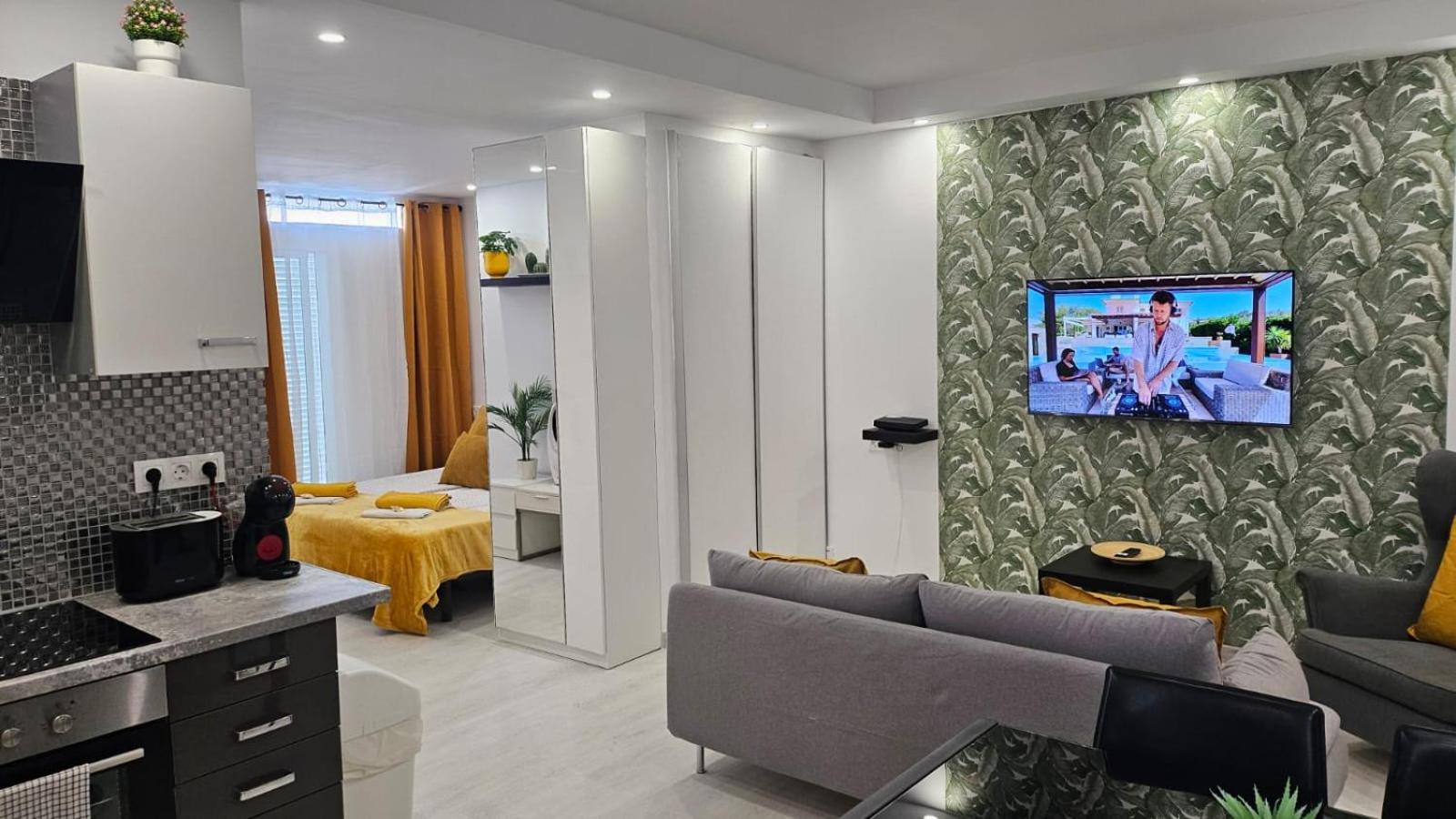 Papagayo Beach Apartments 아로나 외부 사진