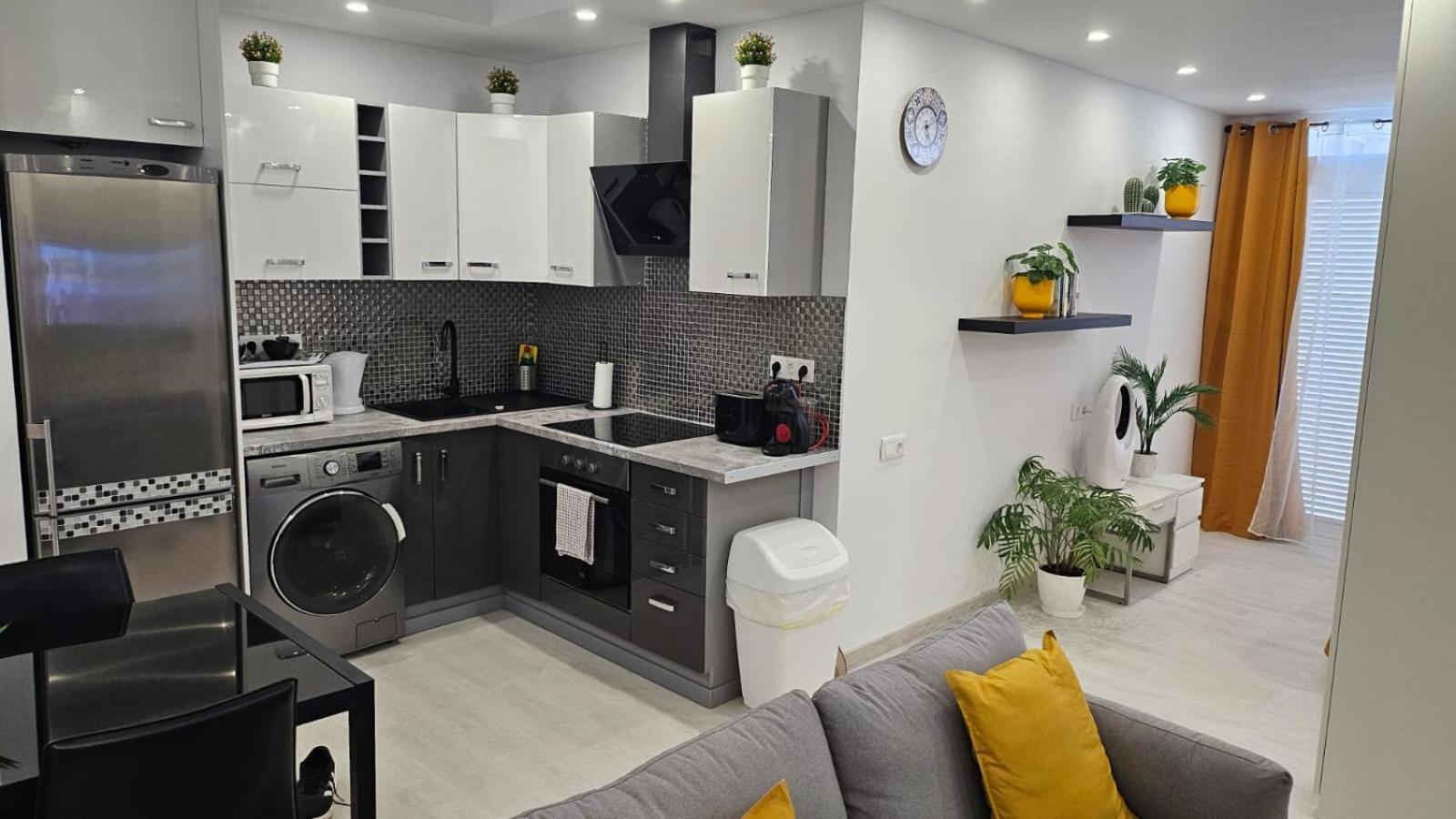 Papagayo Beach Apartments 아로나 외부 사진