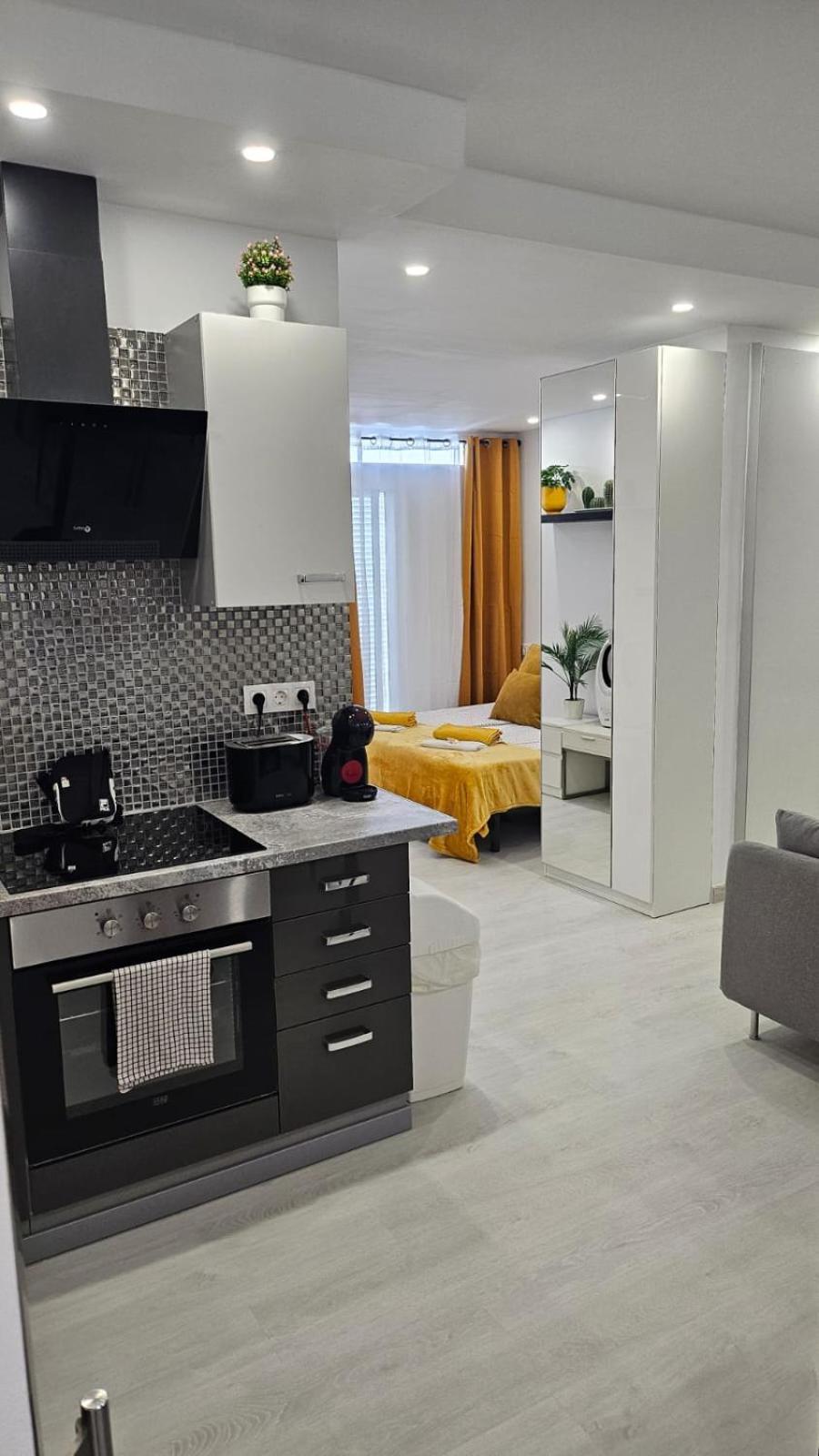 Papagayo Beach Apartments 아로나 외부 사진