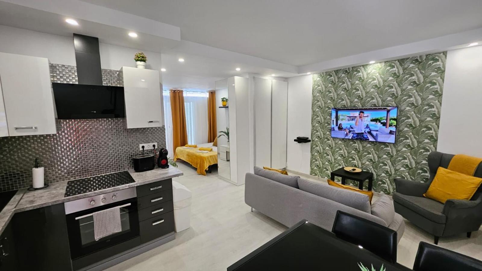 Papagayo Beach Apartments 아로나 외부 사진